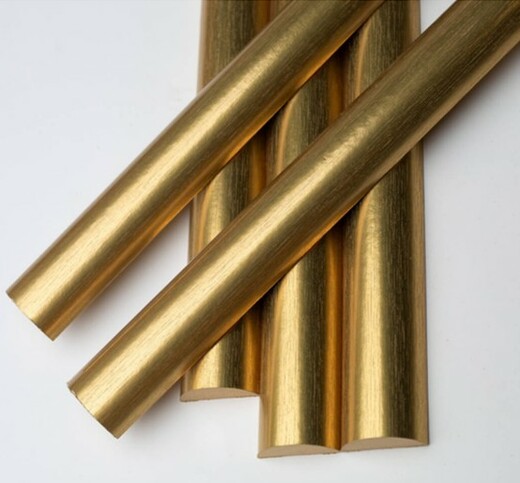 Dekorativní půlkulatá lamela Zlatá.jpg