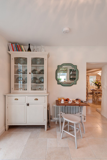 unique-homestays-coastal-holiday-cottage-03.jpg