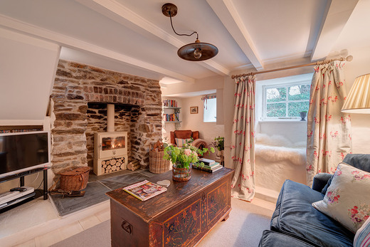 unique-homestays-coastal-holiday-cottage-16.jpg